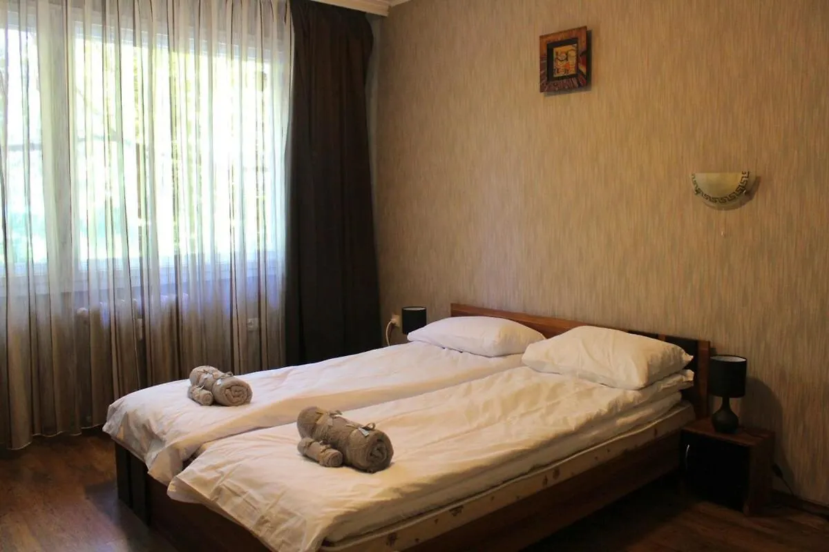 Apartment Near Ndk Biairbnb 소피아